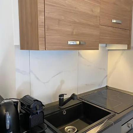 Domus Dea 아파트 *