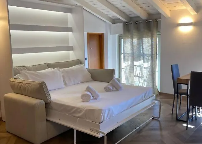 Domus Dea *